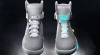 耐克杂志 (Nike Mag) 是 “回到未来” 的强力鞋带鞋，已经走进了现在